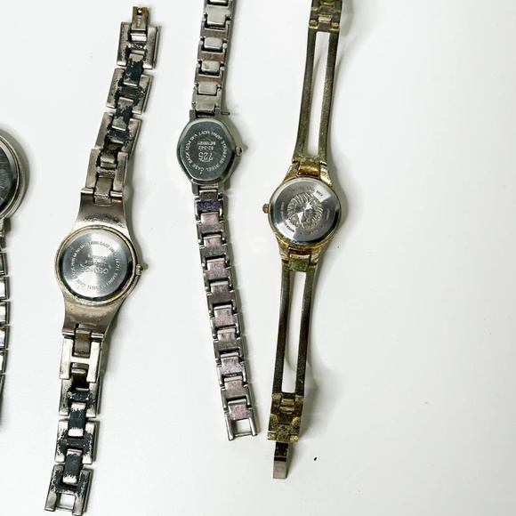 LOT of 5 Fashion Wrist Watches | NOT TESTED - Picture 5 of 10